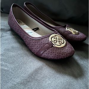 Flats for casual attire